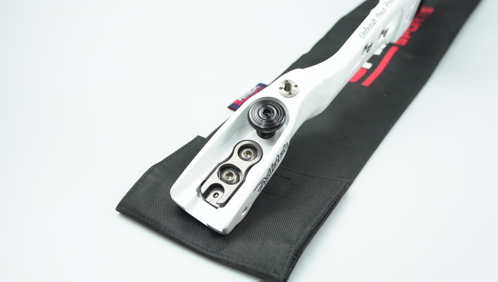 Samick Athlete white 3.JPG