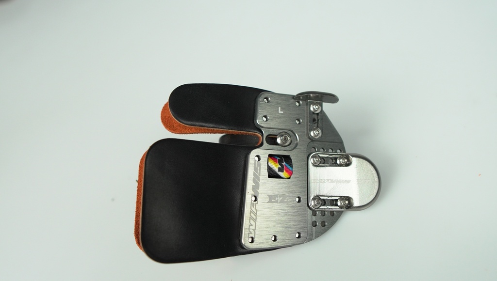 WIN SHOE COVER LARGE